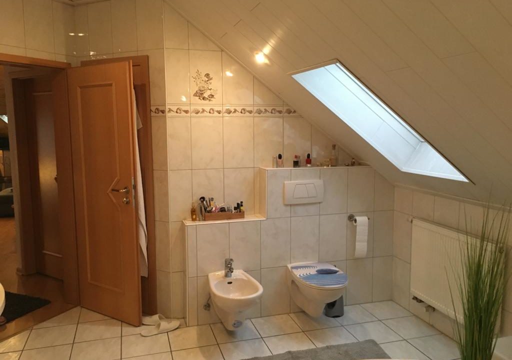 Badezimmer mit Bidet DG