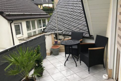 Weitere Ansicht zum Balkon DG