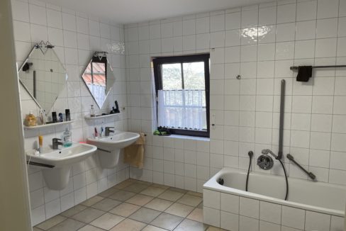 Badezimmer DG