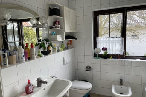 Badezimmer EG